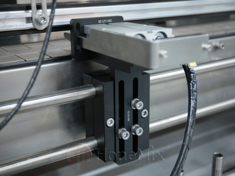 Automatic-Piston-Filling-Machine-Conveyor-And-Guide-Rail-Detail