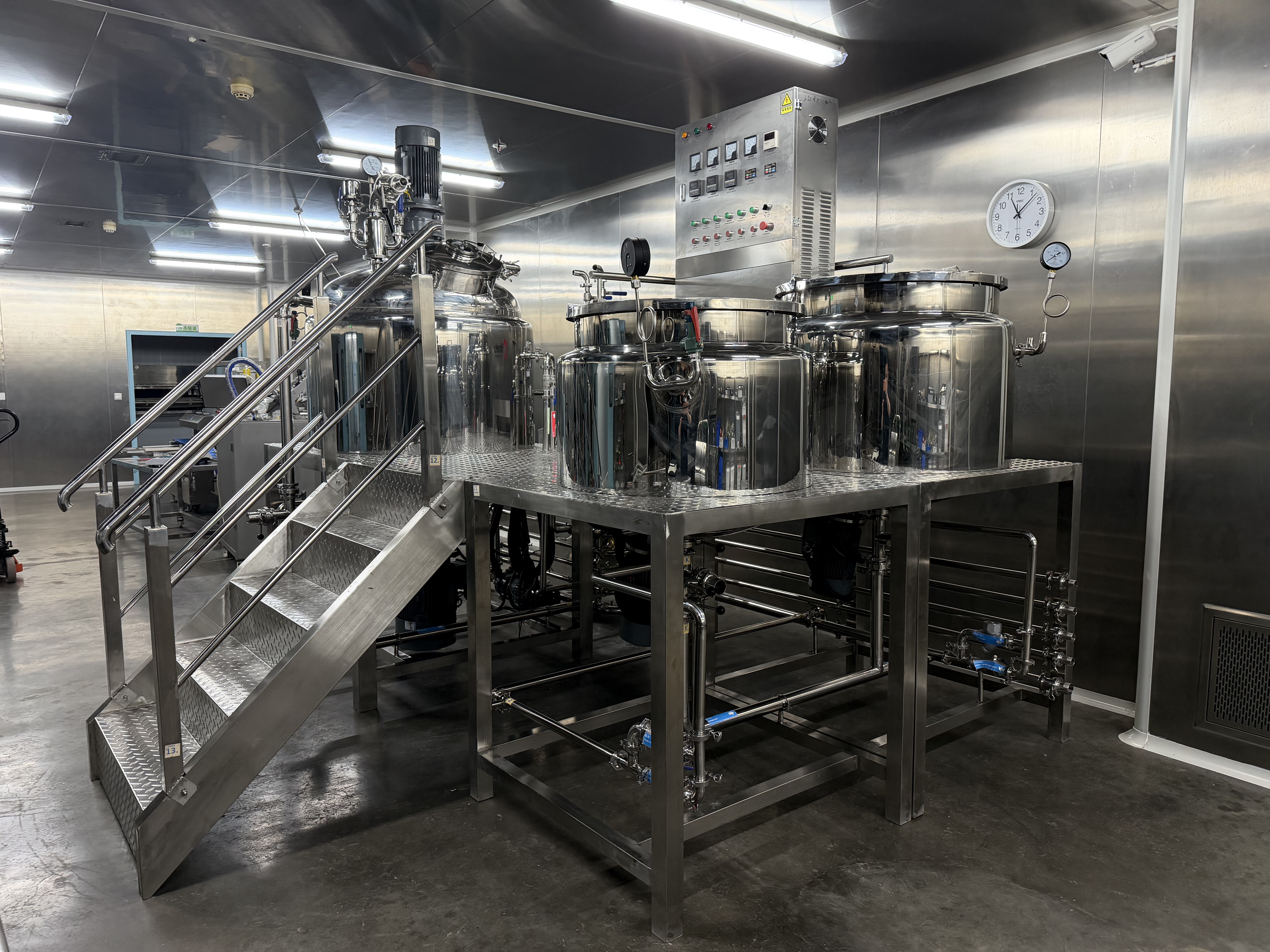 HVE-F Vacuum Homigenizer Emulsifier Mixer