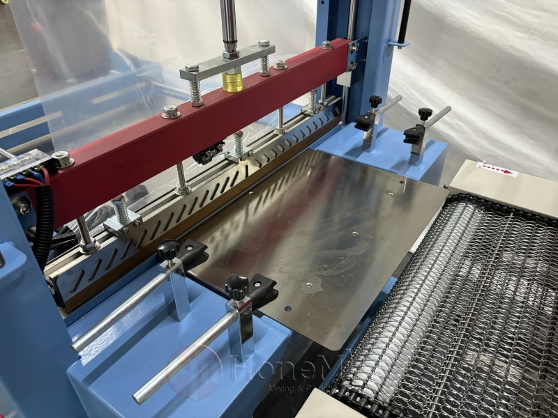 Honemix-Bottle-Film-Cutter-And-Conveyor-Assembly