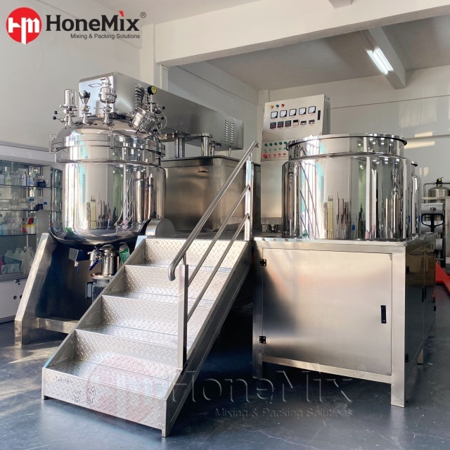 Vacuum-Emulsifying-Mixer-With-Hydraulic-Lift-Side-View