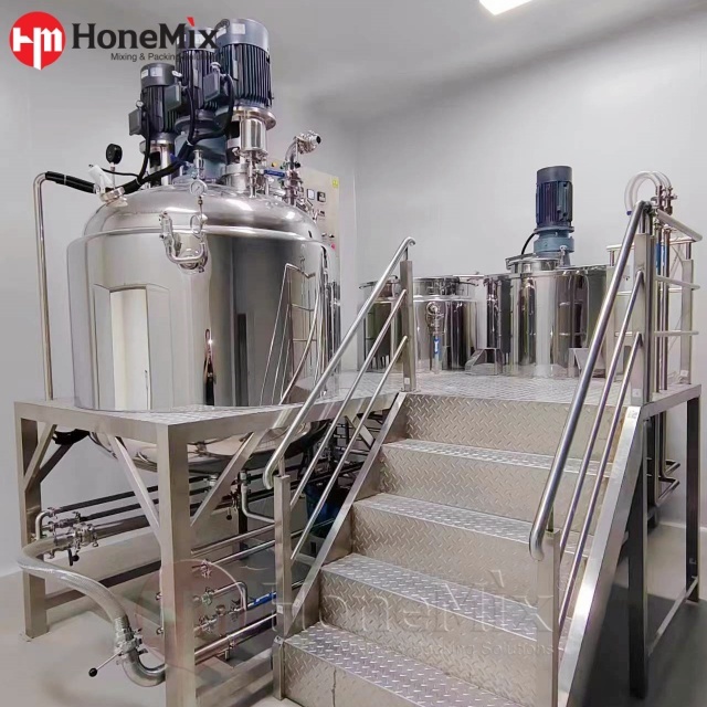 Honemix-1000L-Vacuum-Toothpaste-Making-Machine-With-Stairs-And-Platform