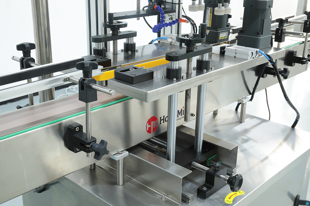 HY-AFM Automatic Liquid Filling Capping Machine