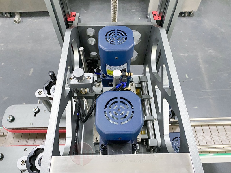 Honemix-Anti-Corrosion-Filling-Machine-Pump-System-Close-Up