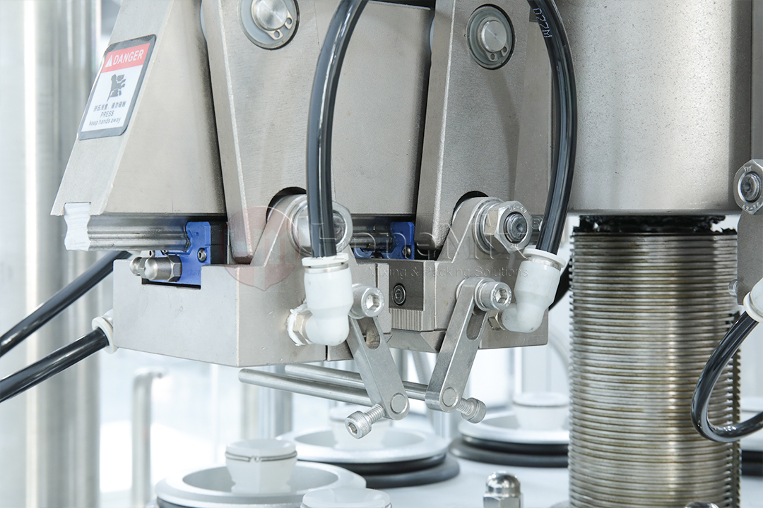 HY-A60 Automaitc tube filling and sealing machine