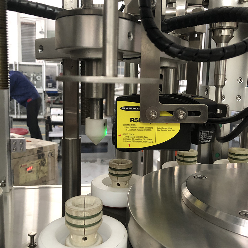 HY-A800 Dual Heads Tube Filling and Sealing Machine