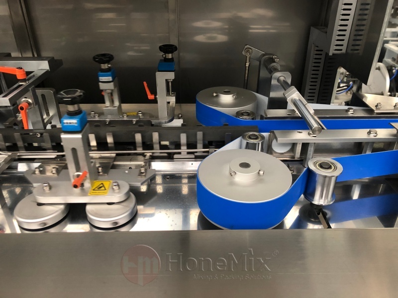 Honemix-Automatic-Tube-Feeding-System-For-Tube-Filling-Machine