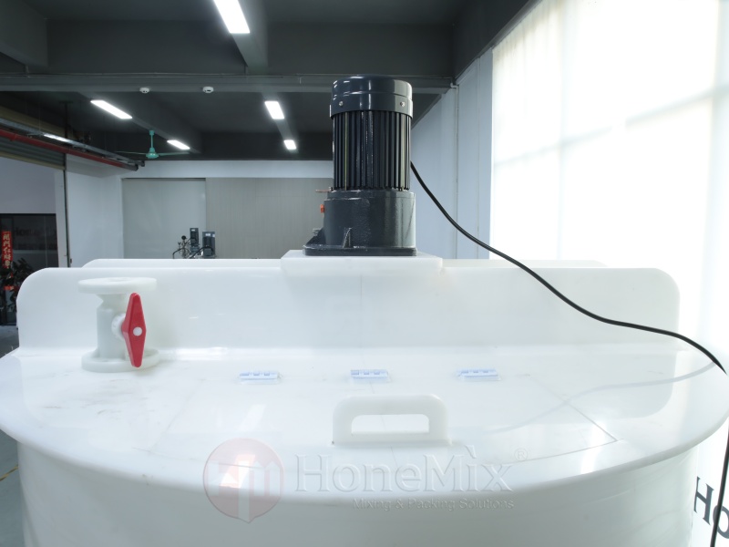 Honemix-Polypropylene-Mixing-Tank-Top-Inlet-Opening