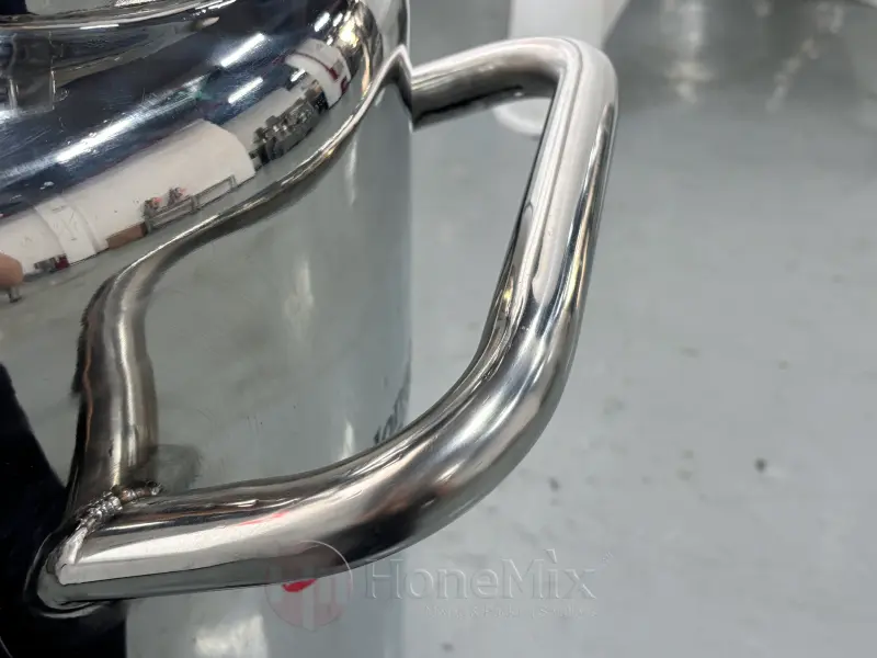 Detalle de la manija de acero inoxidable del tanque de almacenamiento de cosm&eacute;ticos HST-SLP