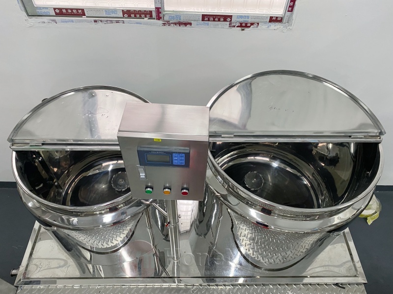Top View Of Vacuum Emulsifying Mixer Vessel With Mixing Ports And Stainless Steel Cover