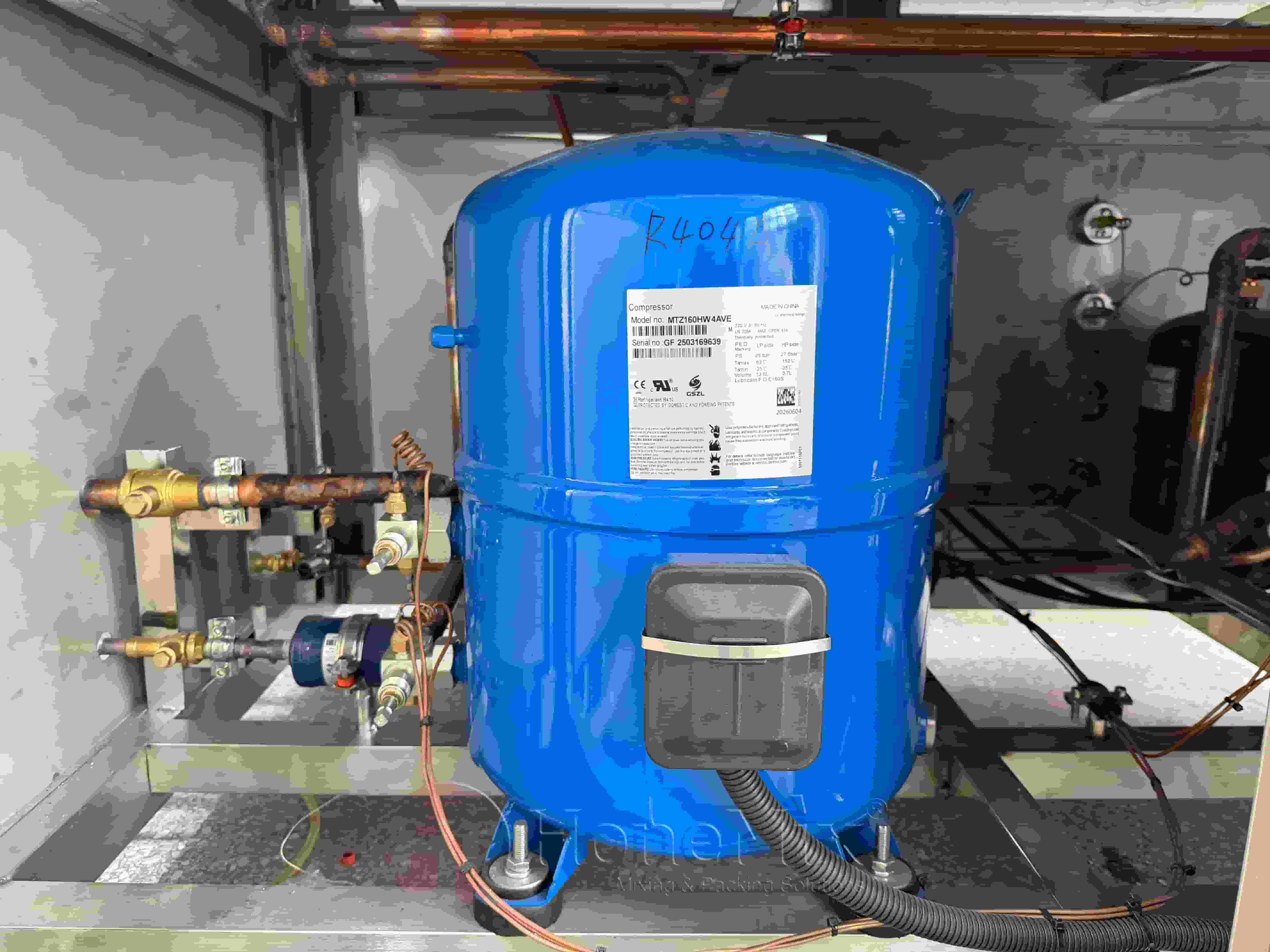 perfume-chiller-internal-pressure-tank-and-piping