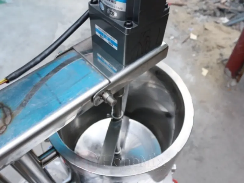 heated-lipstick-hopper-mixing-system