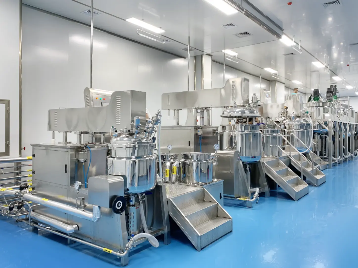 Industrial Emulsifying Mixer for Turnkey Cosmetics Manufacturing