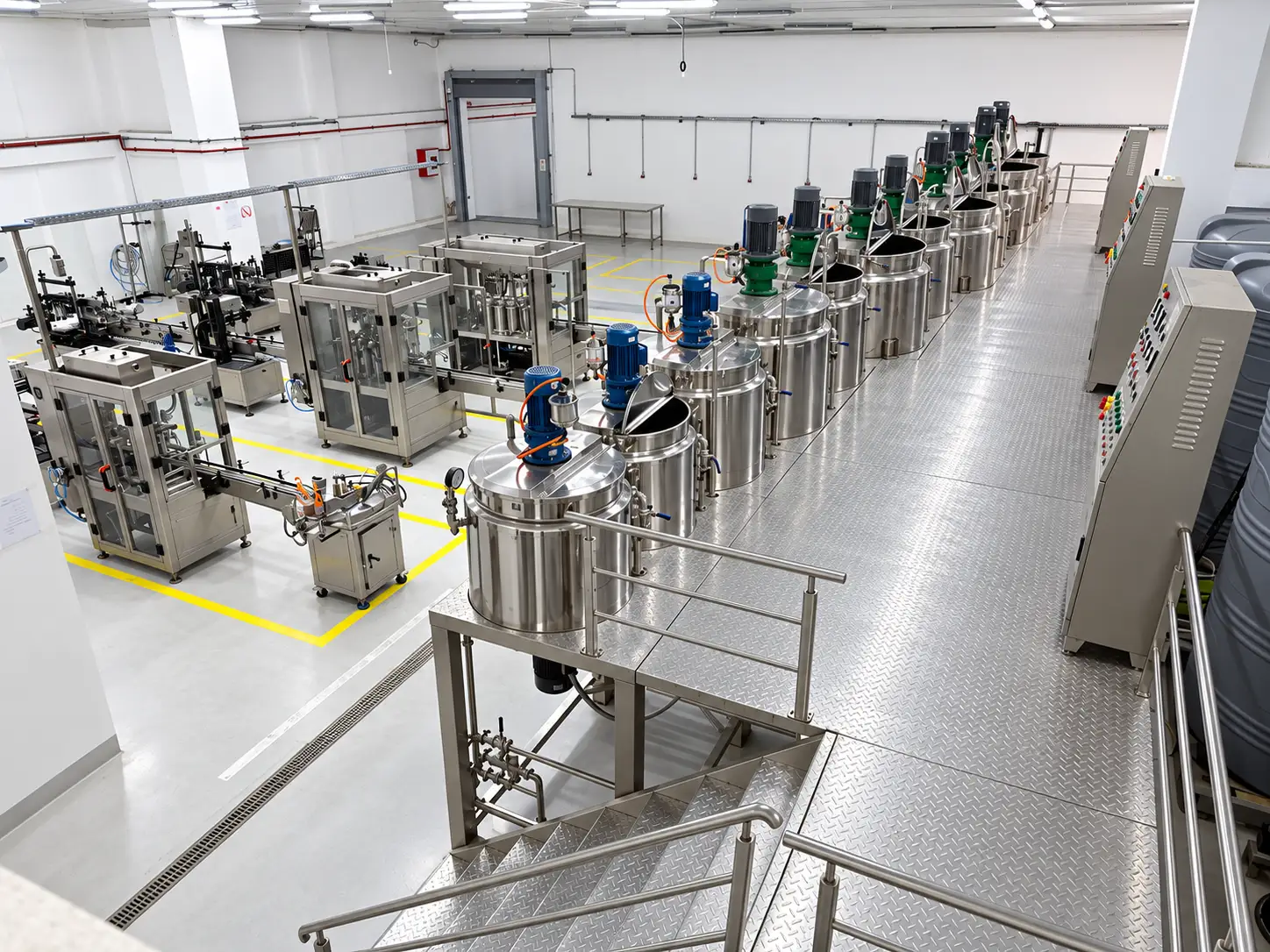 Perfume Chilling and Mixing Machine for Turnkey Perfume Production