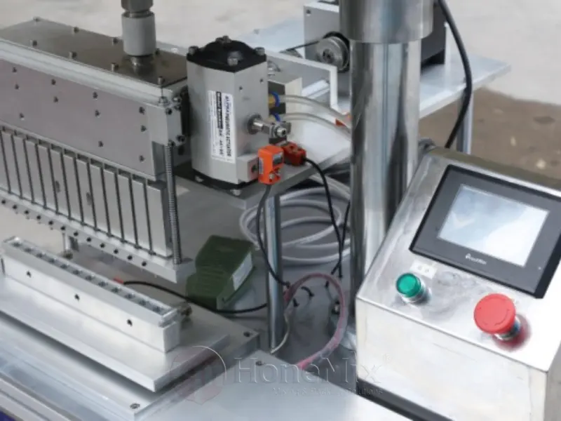 kh-afm-lipstick-filling-machine-control-panel