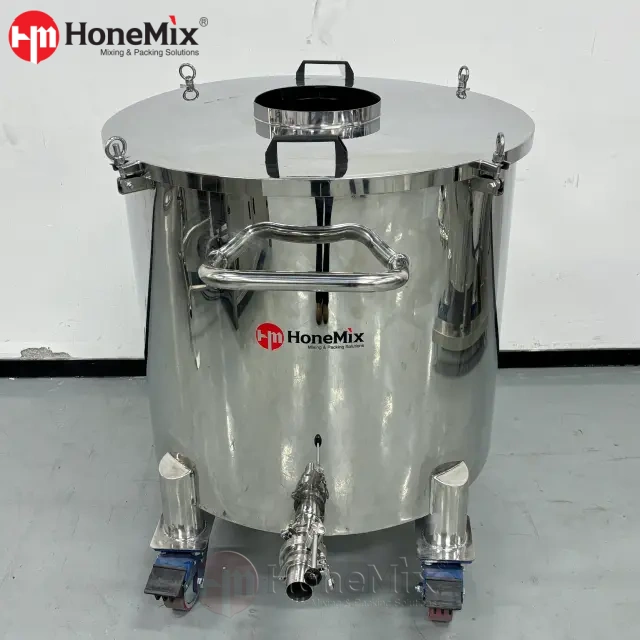 Sanitary Stainless Steel Storage Tank With Open Lid And Bottom Discharge Valve