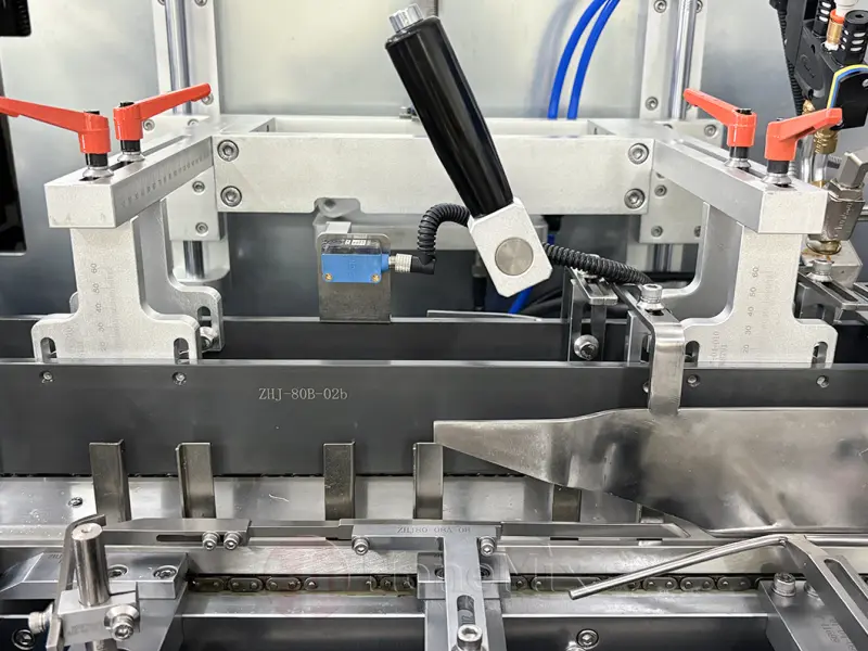Carton opening and product feeding mechanism of HY-ZHJ-120 cartoner